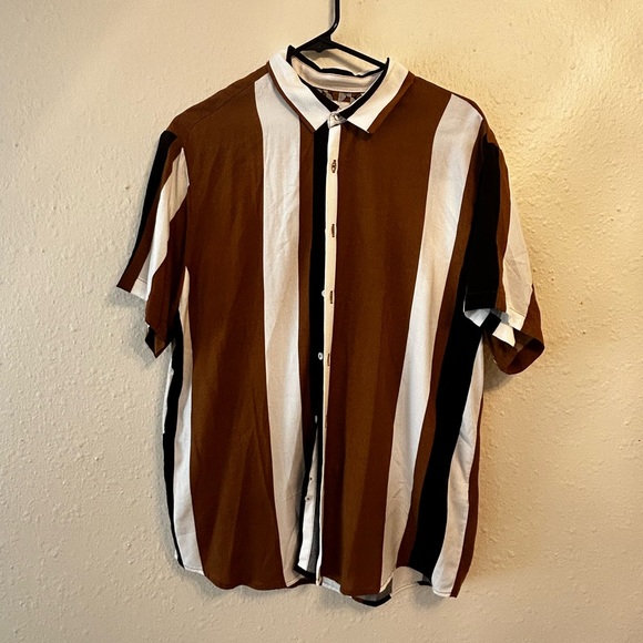 Denim & Flower Brown and White Striped Casual Button Down Shirt - Picture 1 of 3